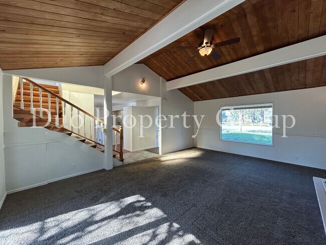 Building Photo - G Street