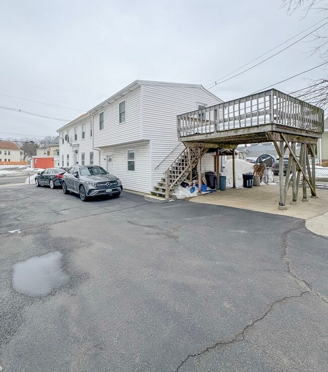 Building Photo - 117 Central St