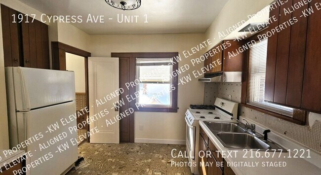 Foto del edificio - 1917 Cypress Ave