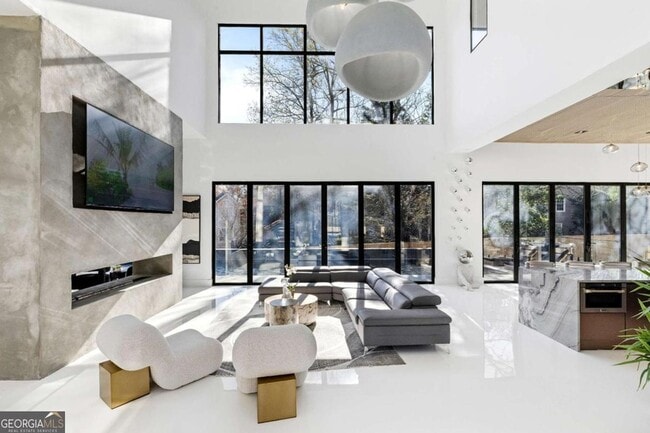 Foto del edificio - 3600 Lower Roswell Rd