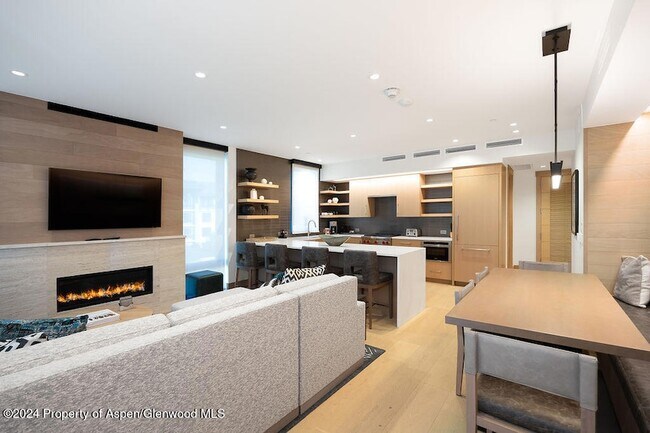 Foto del edificio - 130 Wood Rd