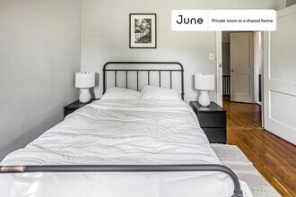 Building Photo - Room in Shared 6 bed/3 bath home