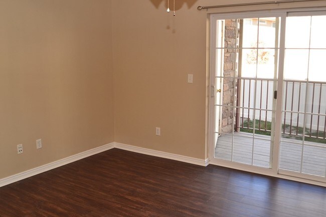 Building Photo - 1656 Westbury Way
