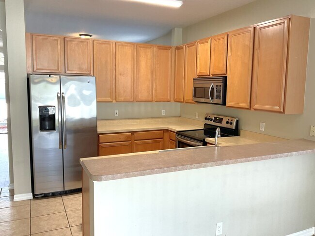 Building Photo - 4943 Alavista Dr
