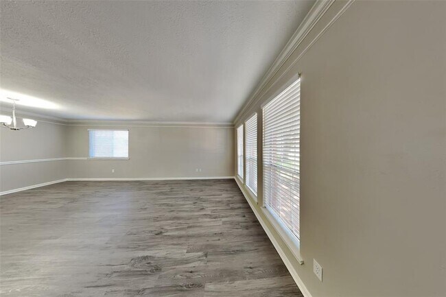 Building Photo - 19414 Misty Cove Dr