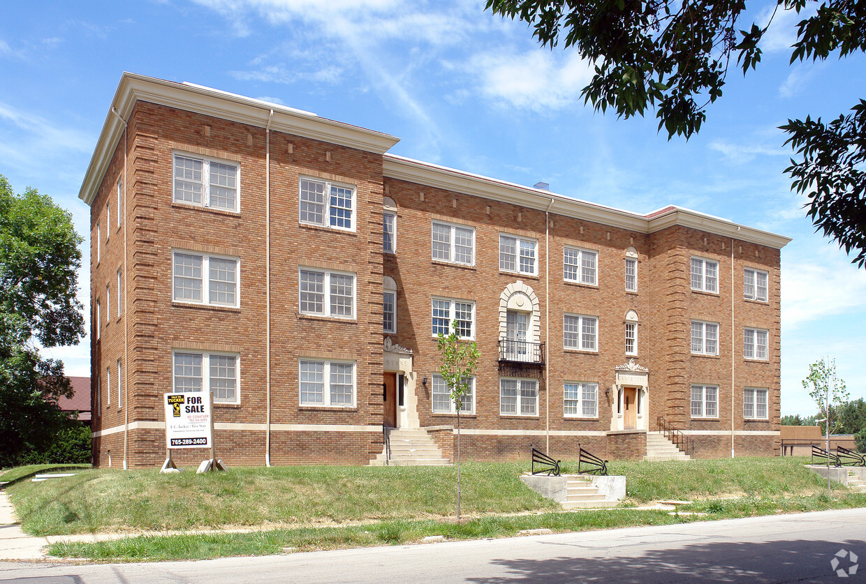 Primary Photo - Greystone Apartments