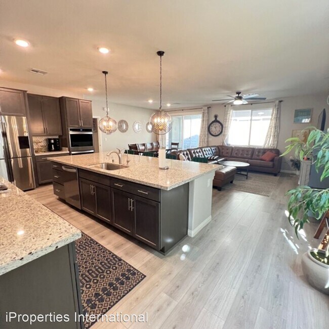 Building Photo - 5 br, 4 bath House - 4232 Kibraney Ave