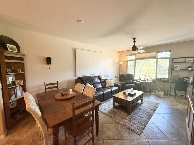 Foto del edificio - 8355 Station Village Ln