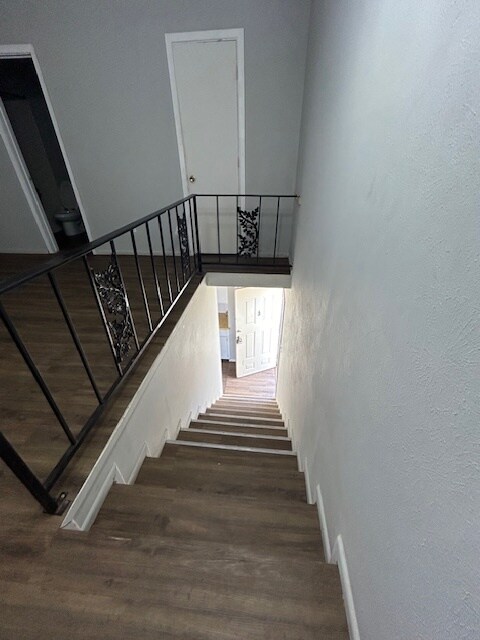 Building Photo - 1505 Bradley St