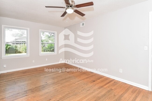 Building Photo - 5023 Barrington Dr