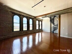 Building Photo - 1223 Union Ave