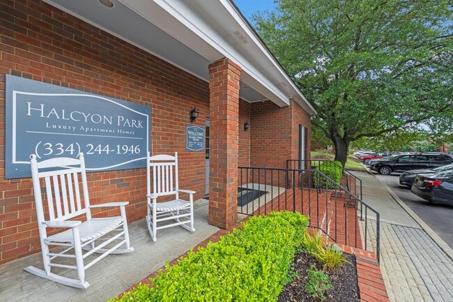 Building Photo - Halcyon Park