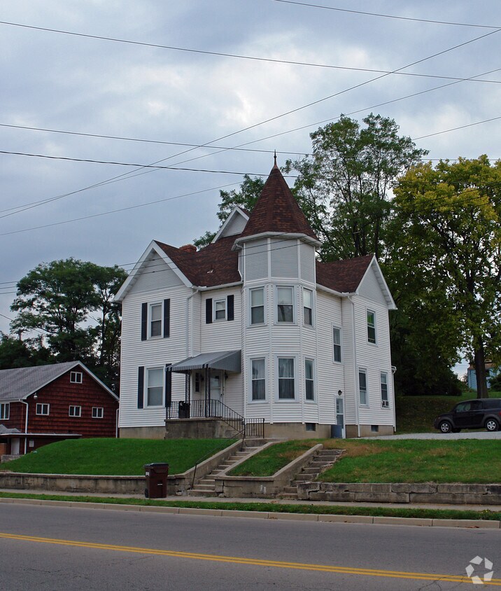 Primary Photo - 1122 N Plum St