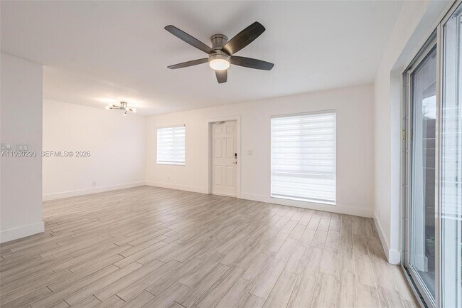 Foto del edificio - 130 NW 57th St