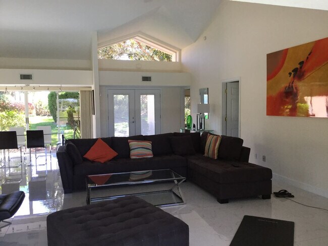 Foto del edificio - 7636 Swiss Fairways Ave