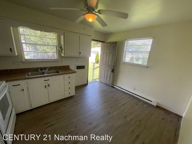 Building Photo - 2 br, 1 bath House - 1832 Ego Drive