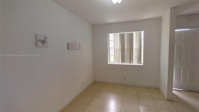 Foto del edificio - 500 NE 2nd St