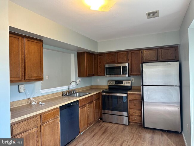 Foto del edificio - 14781 London Ln