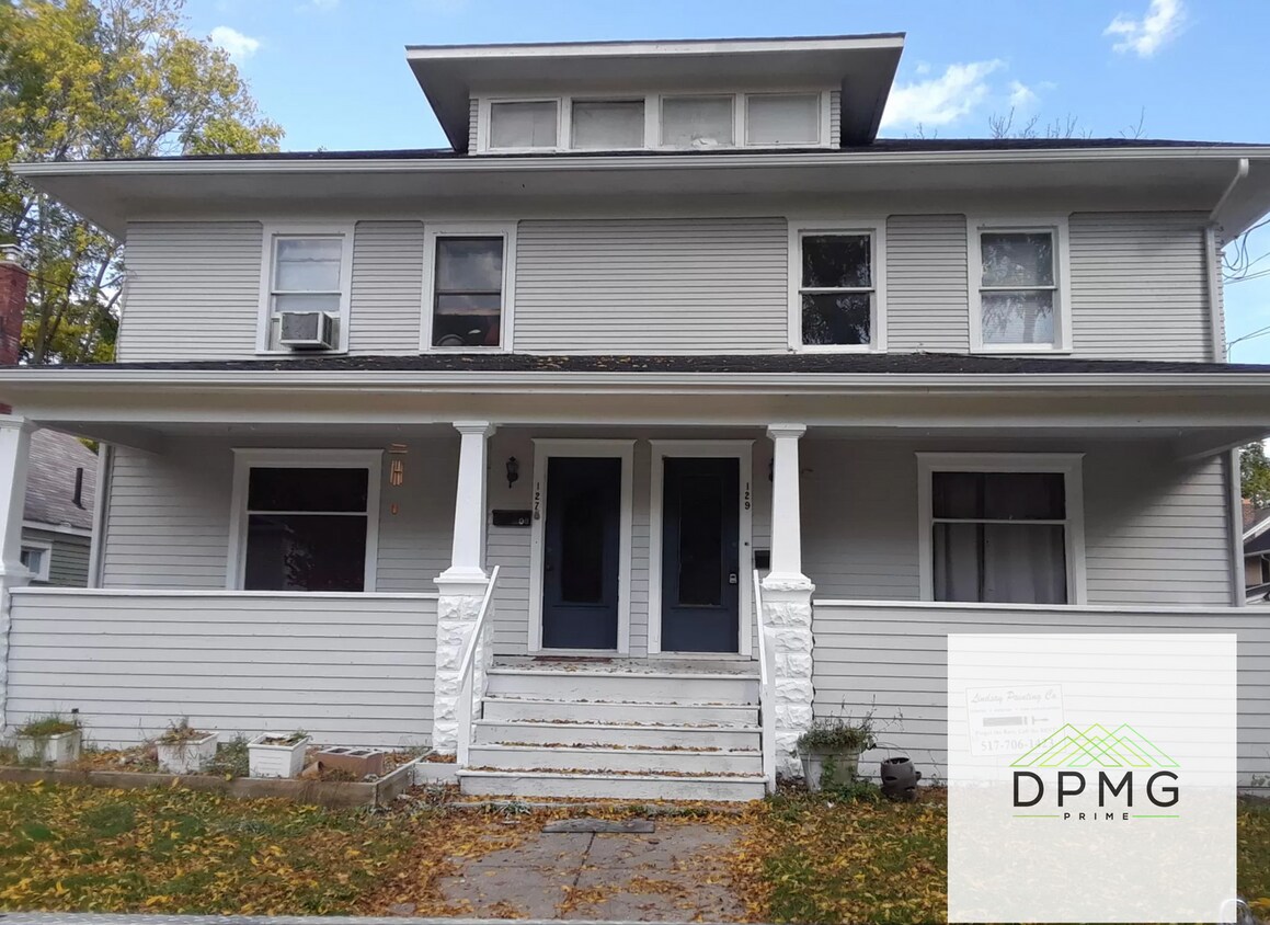 Foto principal - 129 Shepard St