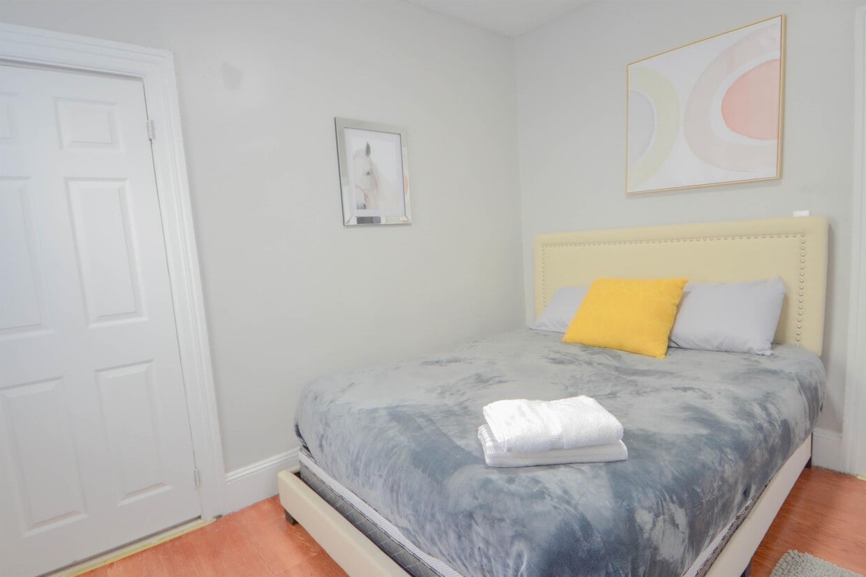 31 Violet St Unit Private Bedroom 1, Providence, RI 02908 Room for
