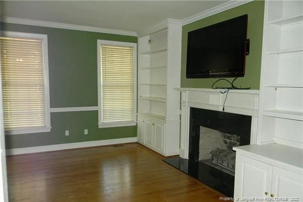 Building Photo - 212 Hinsdale Ave