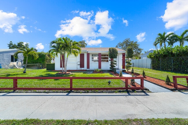 Building Photo - 2130 Wiley Ct