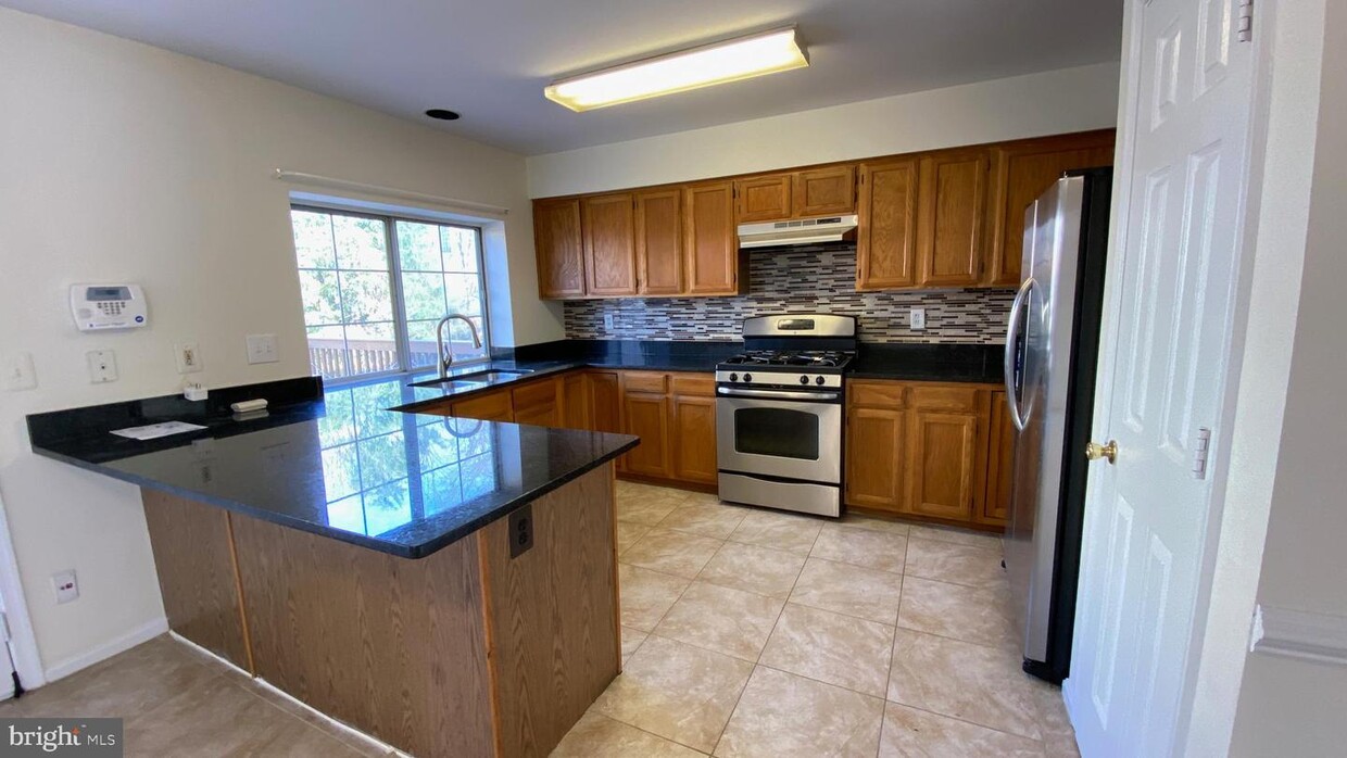 Foto principal - 7905 Rebel Walk Dr
