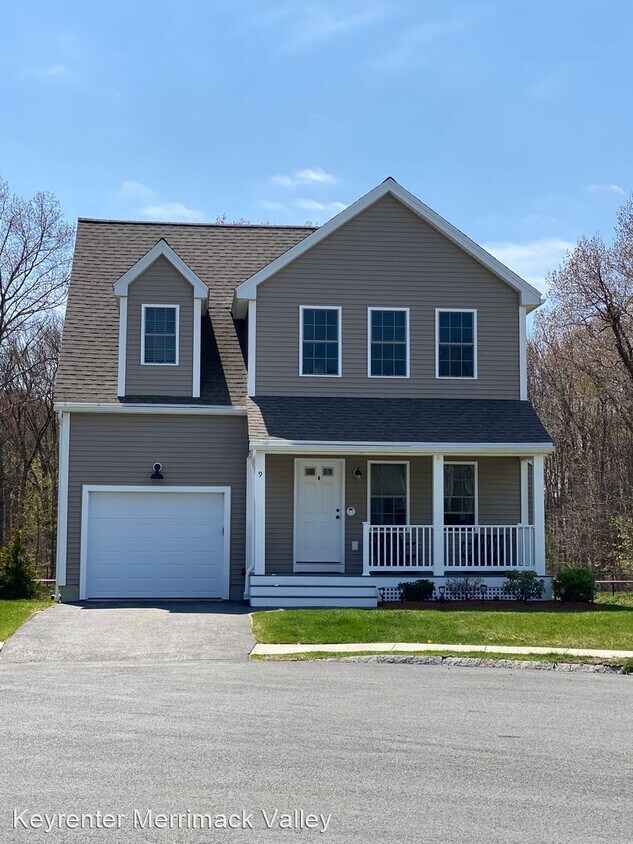 Primary Photo - 3 br, 2.5 bath House - 9 Bicknell Circle