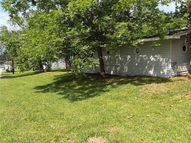 Building Photo - 13724 Brigadier Dr