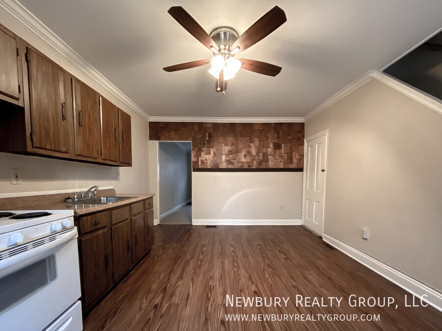 Spacious TwoBedroom Townhouse Available Now! Townhouse for Rent in