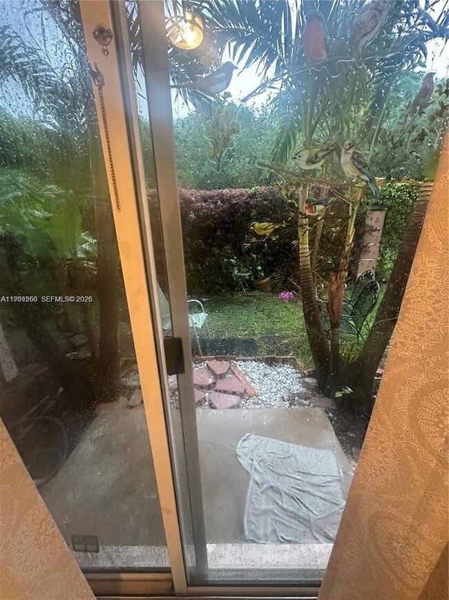 Foto del edificio - 2721 SE 12th Pl