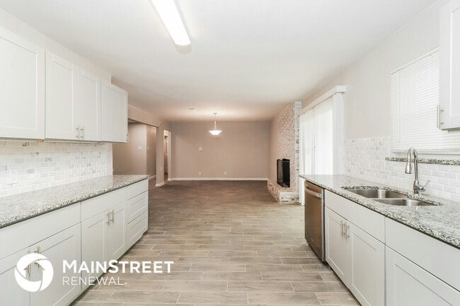 Building Photo - 1137 Desiree Ln