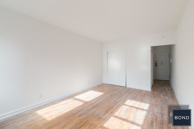 Building Photo - 432 East 83 Street