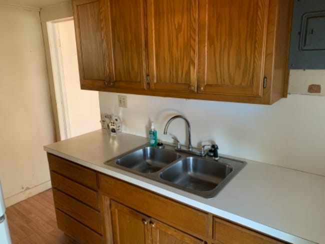 Building Photo - 2026 Chestnut Ave