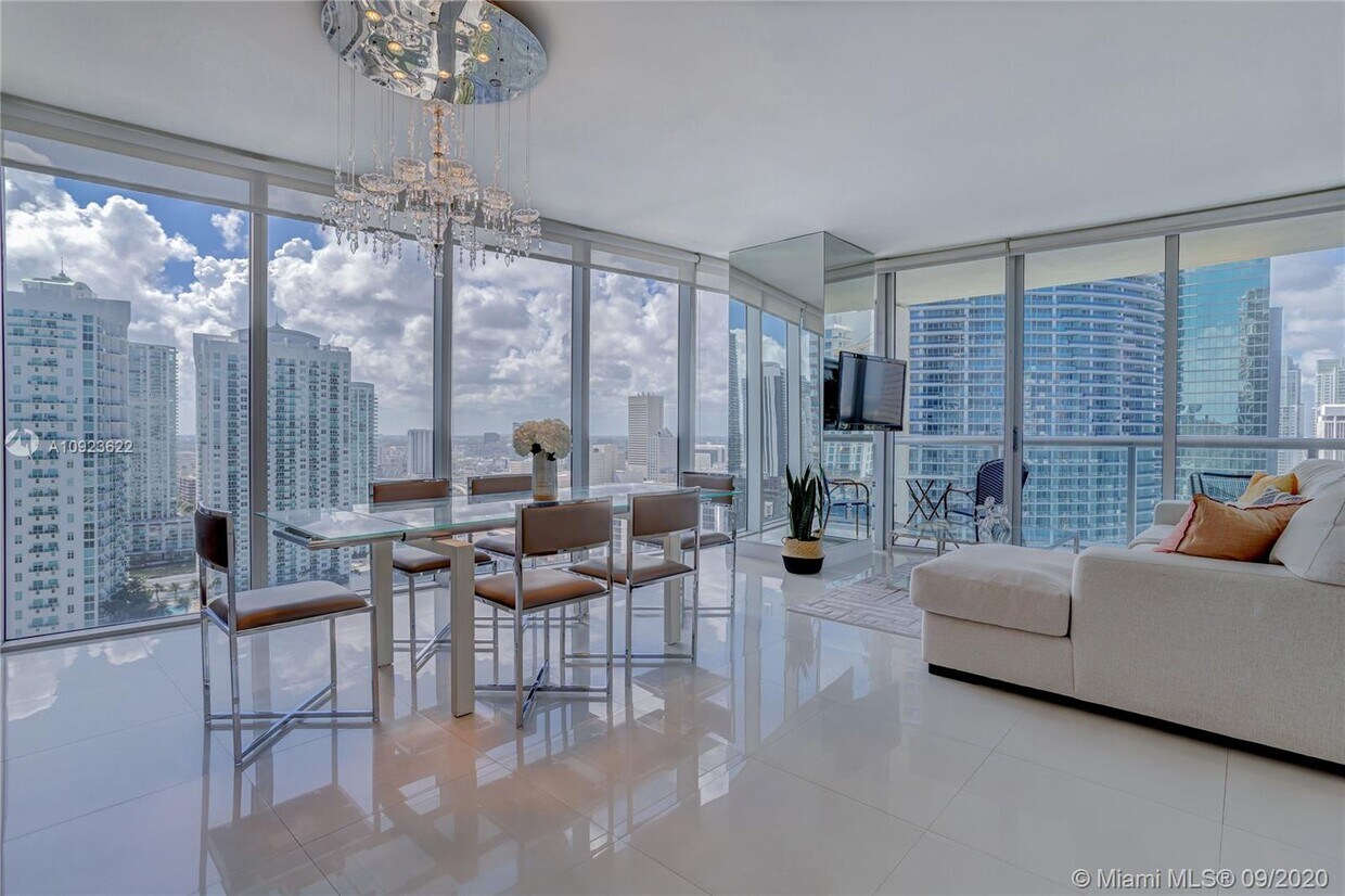 Primary Photo - 475 Brickell Ave