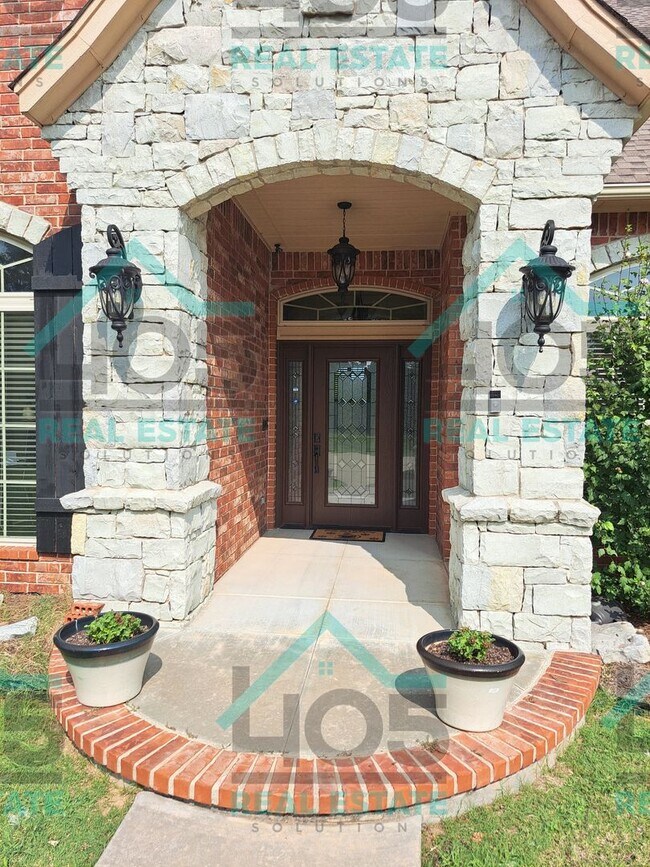 Foto del edificio - STUNNING 5 Bedroom on 5 Acers in Choctaw