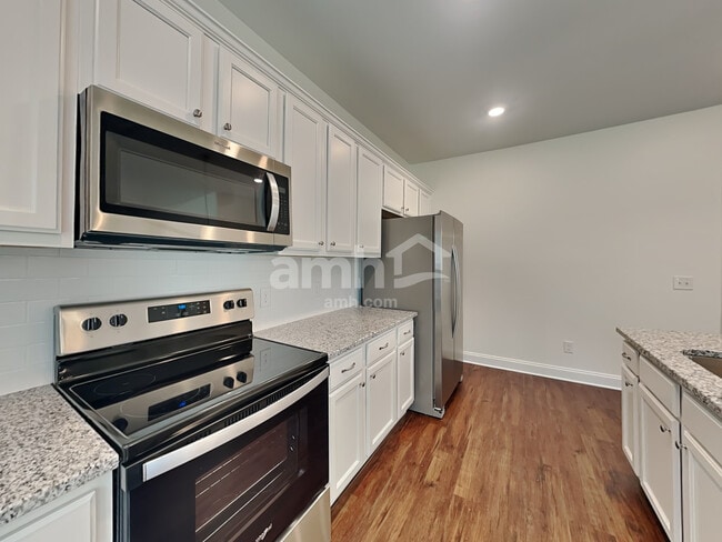 Building Photo - 5928 Hagar Vly Dr