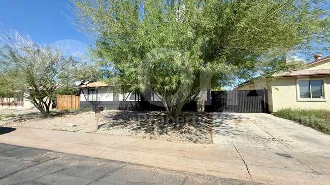 Photo - 5334 W Mauna Loa Ln House