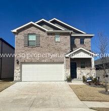 Building Photo - 522 Blanton St