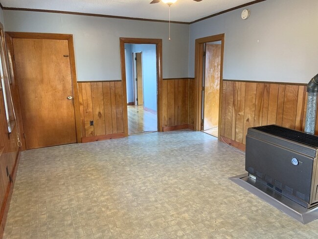 Building Photo - 406-408 Oak Hill Rd