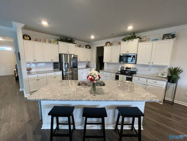 Foto del edificio - 7011 Nearpath Dr NW