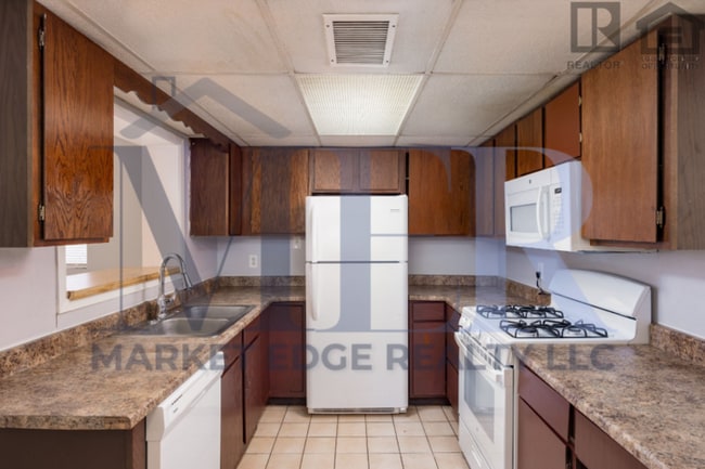 3Bed/2Bath House at 19th Ave/Camelback! Move-In Ready on 06/11/2026! -- NO HOA! CORNER LOT! - 3Bed/2Bath House at 19th Ave/Camelback! Move-In Ready on 06/11/2026! -- NO HOA! CORNER LOT!