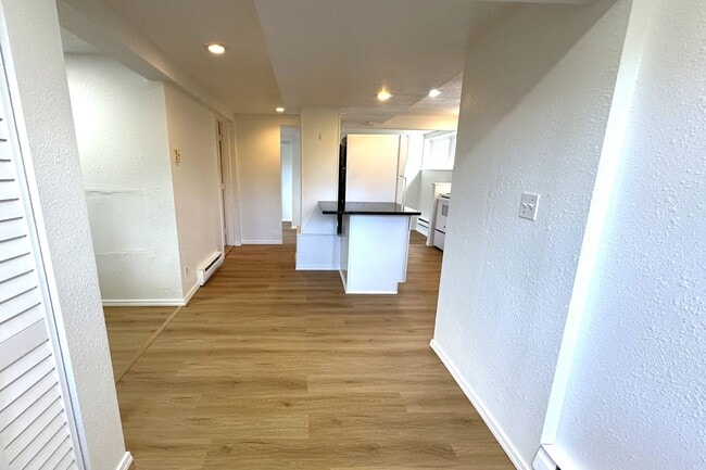 Building Photo - 3022 Federal Ave