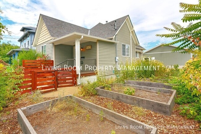 Building Photo - 5515 N Bowdoin St