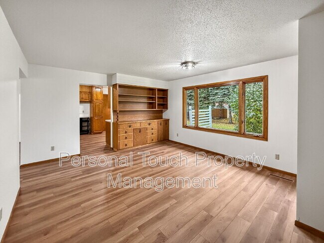 Foto del edificio - 3231 1st St N