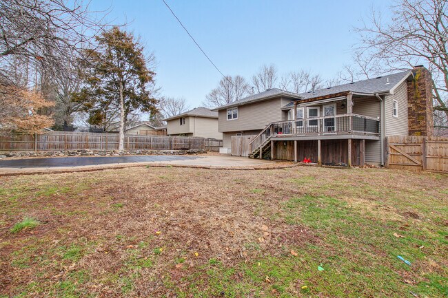 Building Photo - 3901 S Crystal Pl