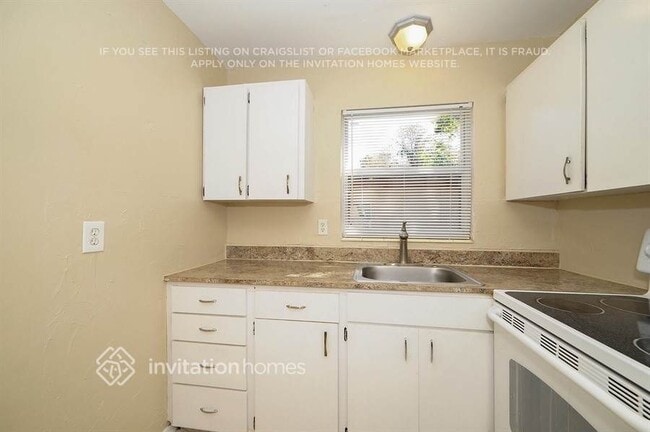 Foto del edificio - 1345 Terrace Rd