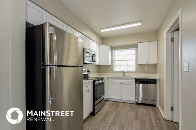 Building Photo - 4208 King Alfred Dr