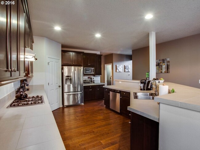 Building Photo - Stunning Home In Hillsboro 3 bedrooms, 2.5 Baths 2,608 Sq. Ft.