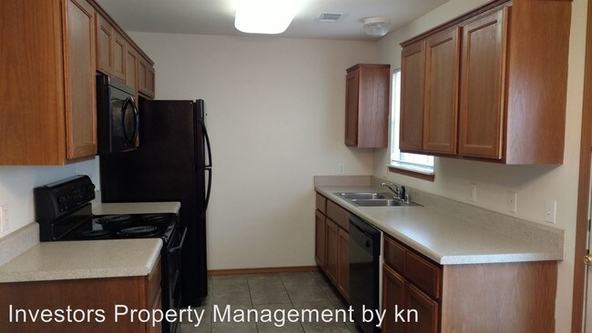 Building Photo - 1519 Fianna Place Ct